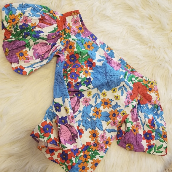 Tops - Picture 3 of 3